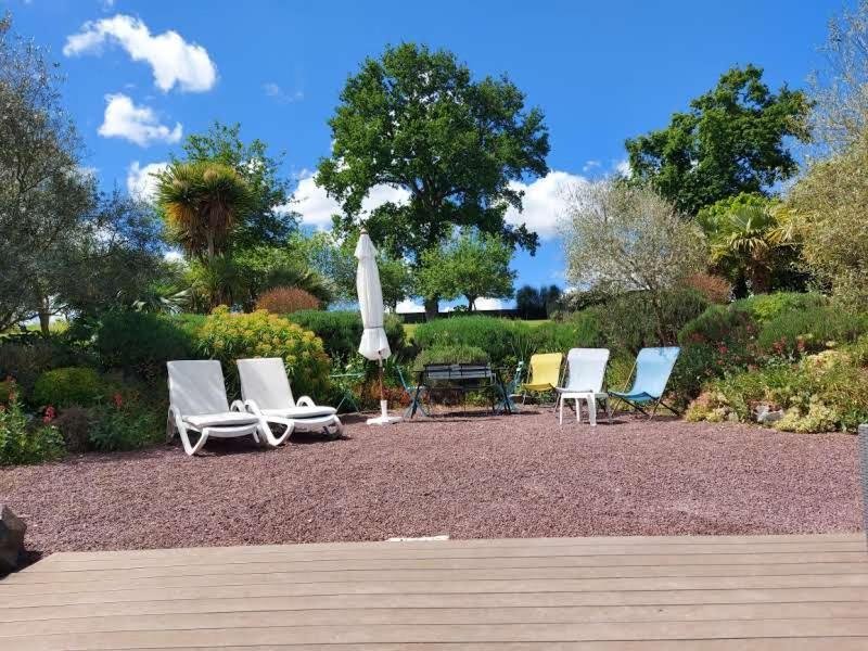 Havre De Paix Et Jardin Tropical. Chambre Privee Le Rheu Bagian luar foto